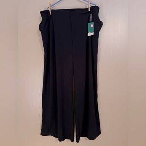 Halara wide leg work pants
Size 2XL
 Lack